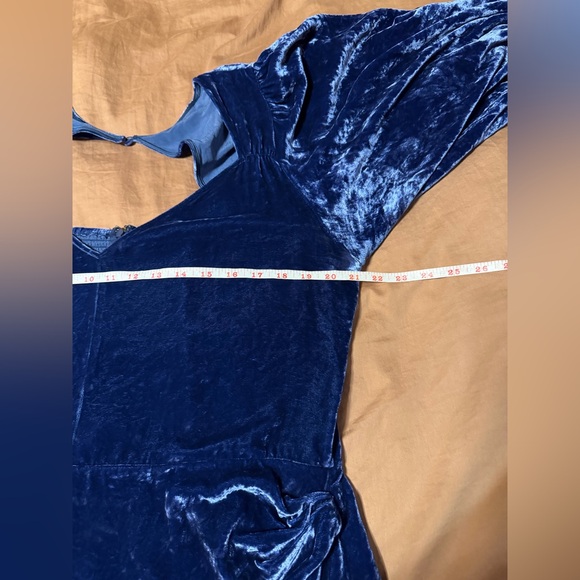 Reformation Fortune Dress Plus Size Blue Velvet Open Back Mini Dress Size 16 - Picture 10 of 11